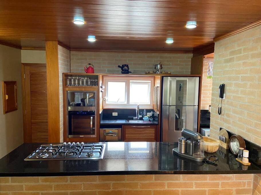 Apartment D27 - Aconchego E Tranquilidade A Poucos Metros Do Capivari